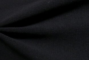 黑色撞色字母针织毛衣 时尚与个性的完美融合